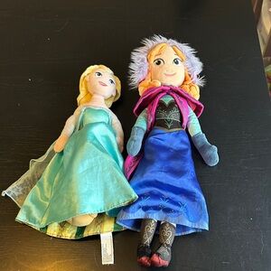 Disney Frozen Elsa and Anna Dolls large soft dolls